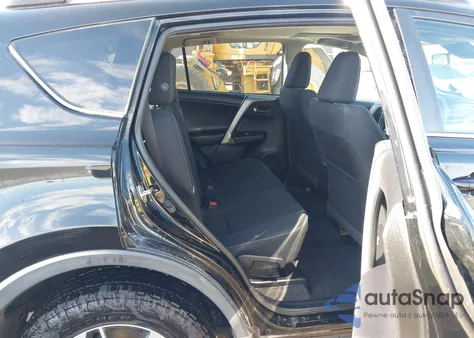 2017 Toyota Rav4 Xle z USA, uszkodzony, nr VIN 2T3RFREV9HW540677